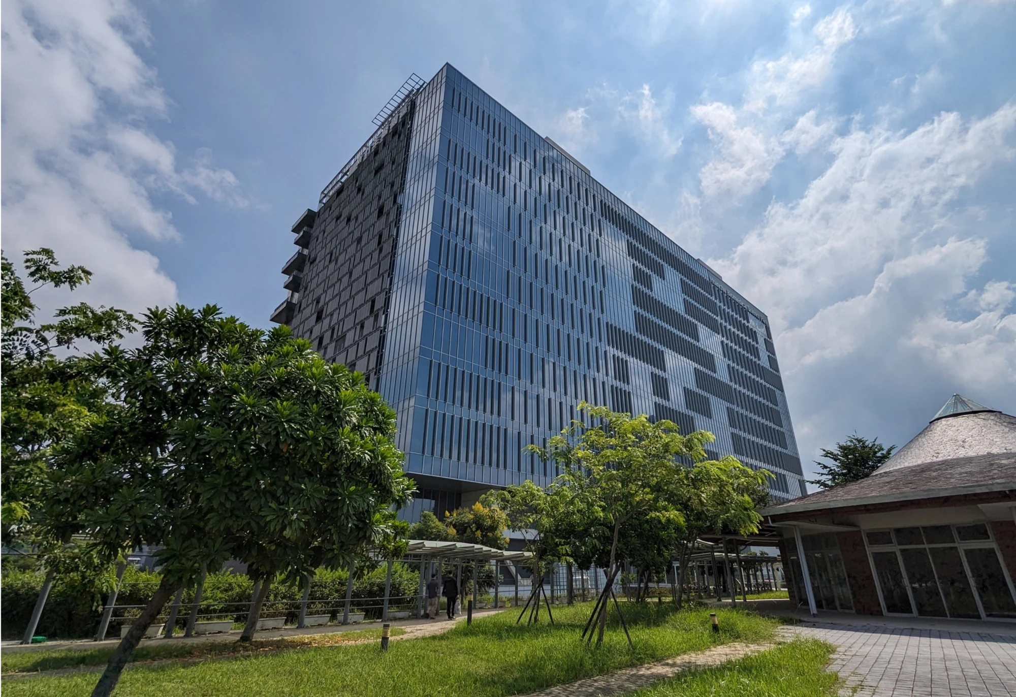 SBC biotechnology building and surrounding campus